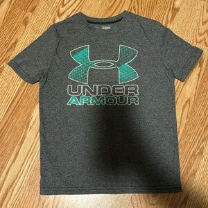 Boys' Under Armour Short Sleeve Shirt Size YSM
